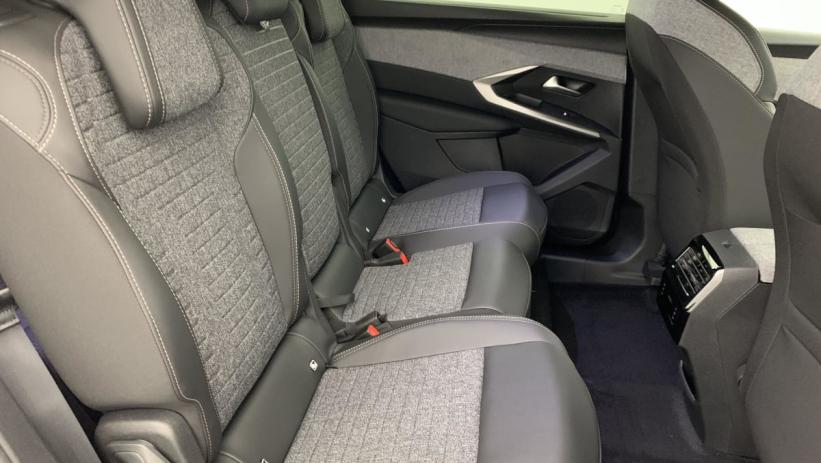 Aperçu du véhicule : Hybrid 145 e-DCS6 Allure