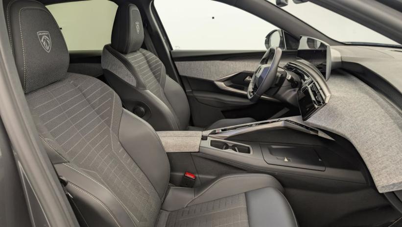 Aperçu du véhicule : Hybrid 145 e-DCS6 GT