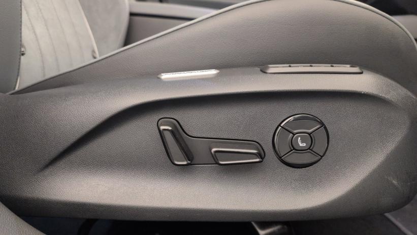 Aperçu du véhicule : 2.0 TDI EVO SCR 122 DSG7 Life Plus