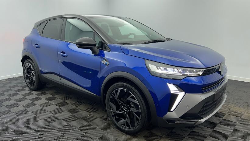 Aperçu du véhicule : Nouveau E-Tech full hybrid 145 esprit Alpine Bleu iron - toit noir étoilé avec 3400€ d'équipements inclus