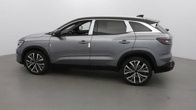 Aperçu du véhicule : 1.2 E-TECH FULL HYBRID 200CH ICONIC- 24