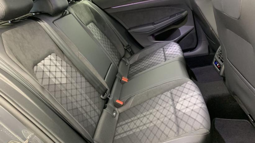 Aperçu du véhicule : 2.0 TDI 150 DSG7 R-Line