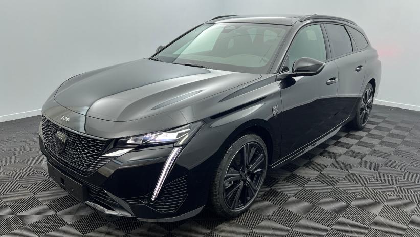 Aperçu du véhicule : Hybrid 145 e-DCS6 GT Noir Perla Nera avec 5250€ d'équipements inclus