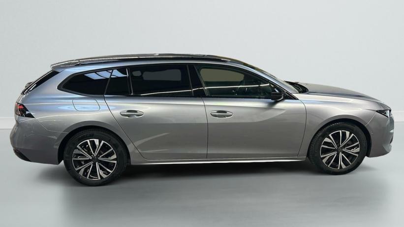 Aperçu du véhicule : Hybrid 225 e-EAT8 Allure