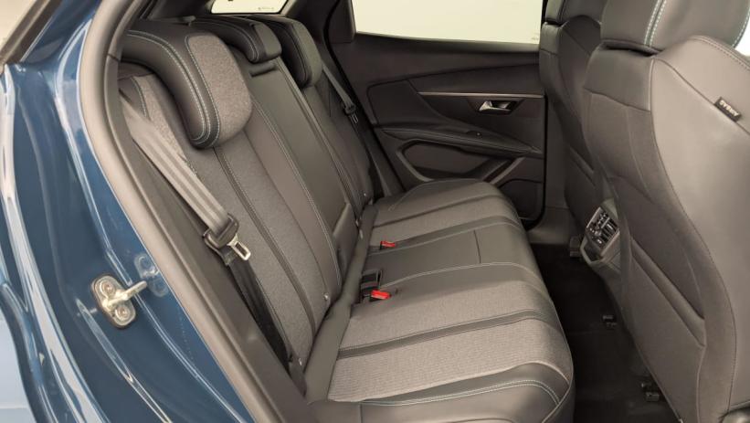 Aperçu du véhicule : Hybrid 180 e-EAT8 Allure Pack