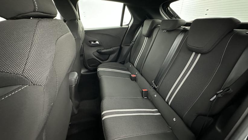 Aperçu du véhicule : 1.2 Turbo 100ch GS BVA8