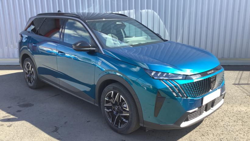Aperçu du véhicule : 5008 Hybrid 145 ch e-DCS6 GT