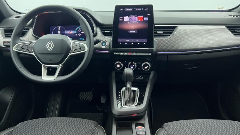 Aperçu du véhicule : E-Tech full hybrid 145 Techno Gris métallique avec 1000€ d'équipements inclus