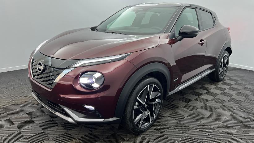 Aperçu du véhicule : HYBRID 143 N-Connecta Rouge Passion - toit Noir Métallisé avec 2500€ d'équipements inclus