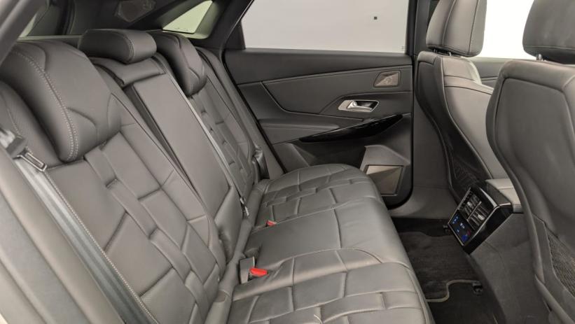 Aperçu du véhicule : Hybride Rechargeable E-Tense 225 EAT8 Opera