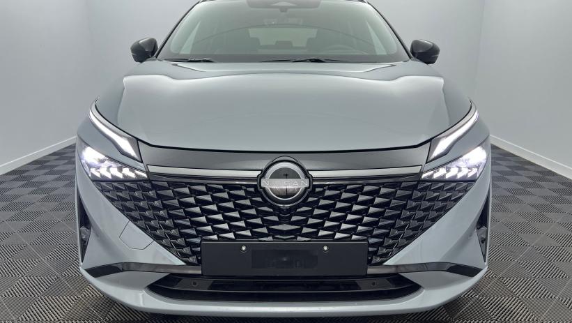 Aperçu du véhicule : Nouveau Mild Hybrid 158 ch Xtronic N-Design Gris Argile Toit Noir avec 2550€ d'équipements inclus