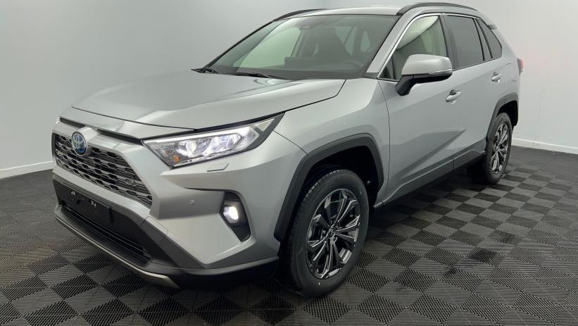 Aperçu du véhicule : Hybride 218 ch 2WD Dynamic Gris Acier avec 2850€ d'équipements inclus