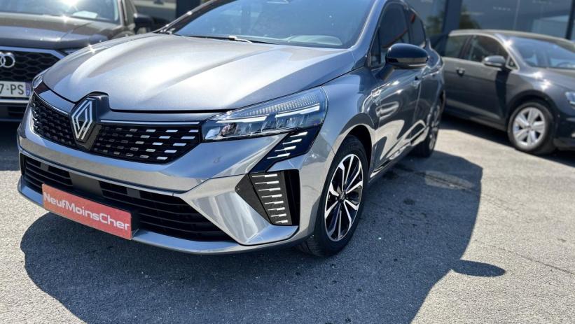 Aperçu du véhicule : TECHNO 1.0 TCE 90CV + ROUE DE SECOURS + NEUF 0KM