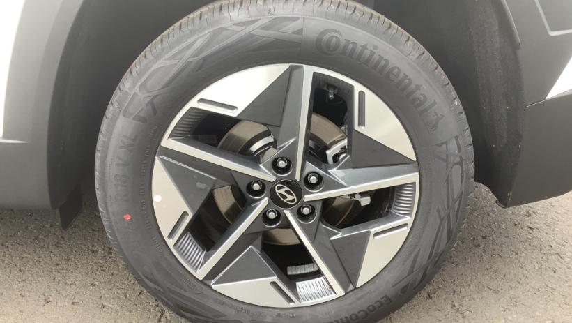 Aperçu du véhicule : TUCSON 1.6 T-GDI 215 Hybrid BVA6 Creative