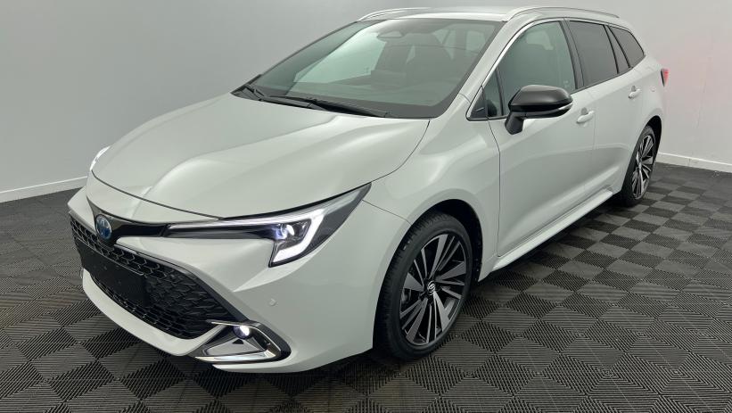 Aperçu du véhicule : Hybride 178ch Design Gris Dynamic avec 2250€ d'équipements inclus