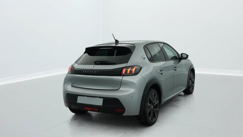 Aperçu du véhicule : 50 KWH 136CH GT