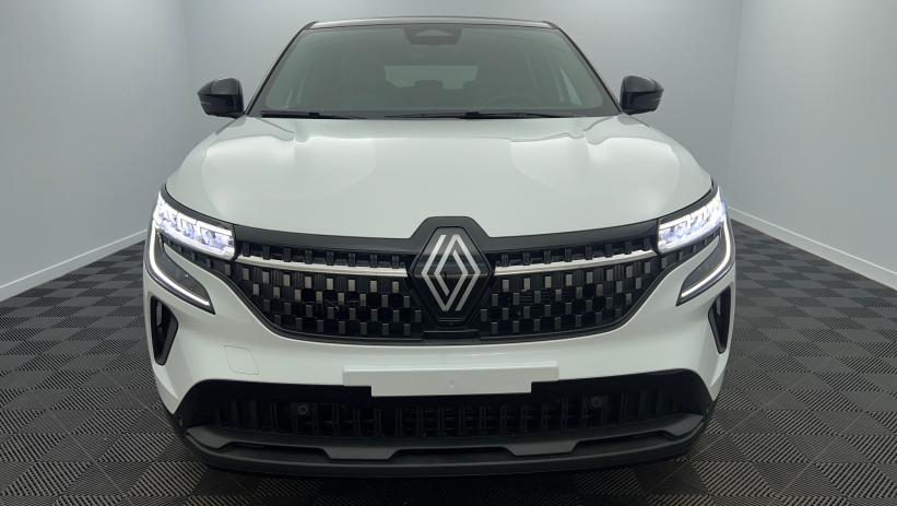 Aperçu du véhicule : E-Tech full hybrid 200 Techno Blanc Nacré - Toit Noir Etoilé avec 3000€ d'équipements inclus