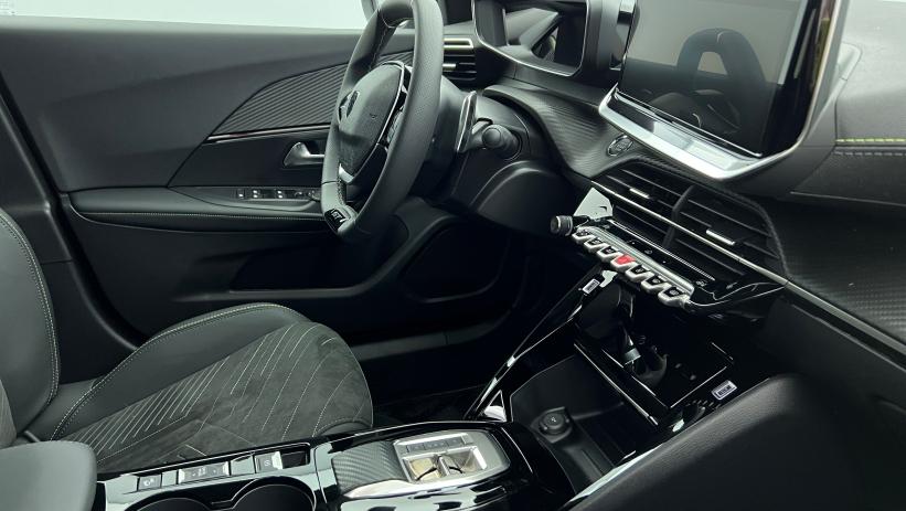 Aperçu du véhicule : Hybrid 145 e-DCS6 GT Gris Selenium avec 2720€ d'équipements inclus