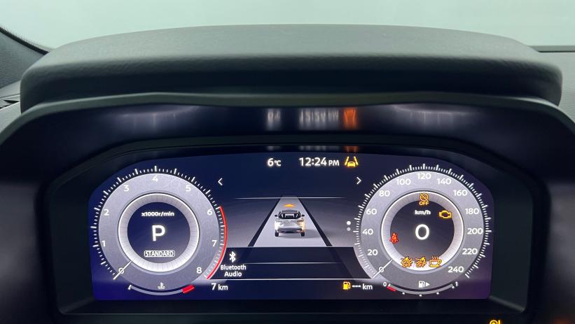 Aperçu du véhicule : Nouveau Mild Hybrid 158 ch Xtronic N-Design Gris Argile Toit Noir avec 2550€ d'équipements inclus