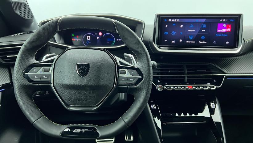 Aperçu du véhicule : Nouvelle Hybrid 145 e-DCS6 GT Noir Perla Nera avec 2700€ d'équipements inclus