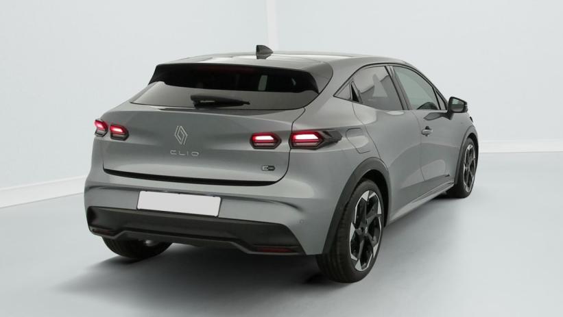 Aperçu du véhicule : E-TECH FULL HYBRID 160 CH TECHNO