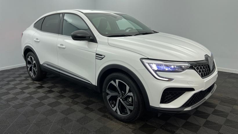 Aperçu du véhicule : E-Tech full hybrid 145 Techno Blanc