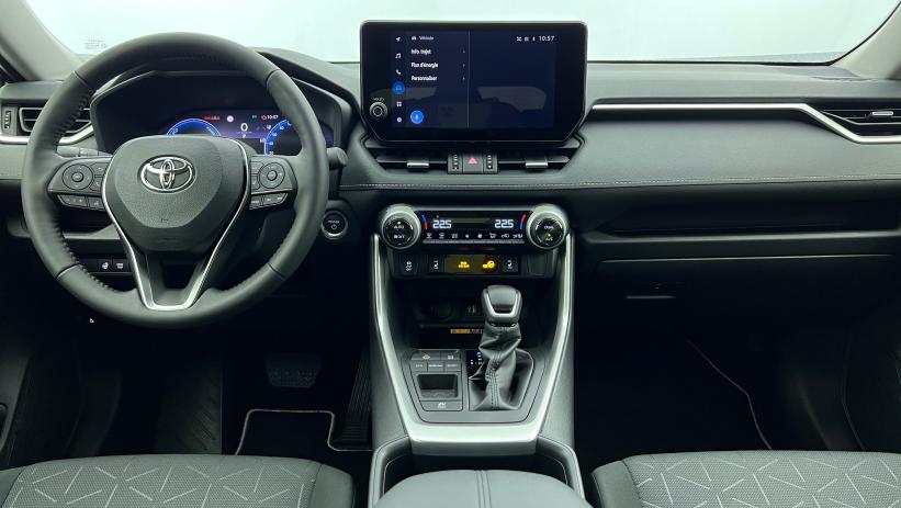 Aperçu du véhicule : Hybride 218 ch 2WD Dynamic Bleu de Prusse avec 2850€ d'équipements inclus