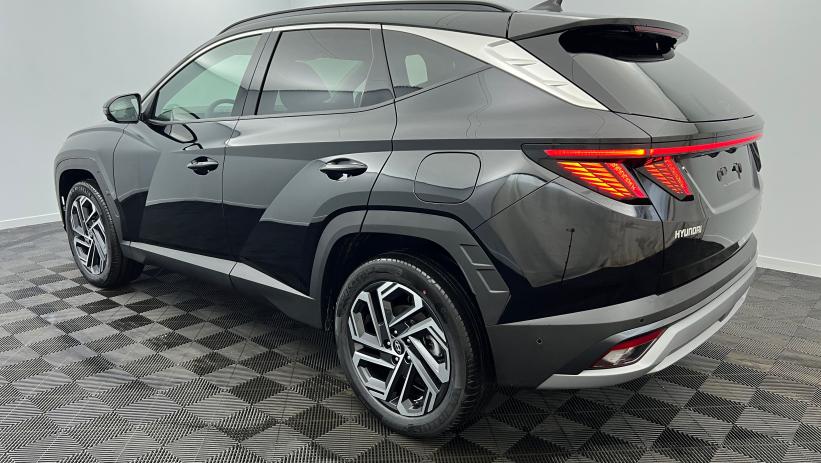Aperçu du véhicule : Nouveau 1.6 T-GDI 215 Hybrid BVA6 Executive Abyss Black avec 1680€ d'équipements inclus