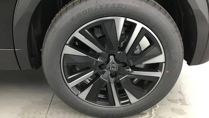 Aperçu du véhicule : 2008 Hybrid 145 e-DCS6 GT