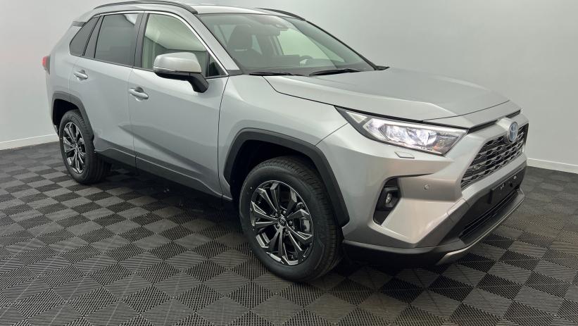 Aperçu du véhicule : Hybride 222 ch AWD-i Dynamic Gris Acier avec 2850€ d'équipements inclus