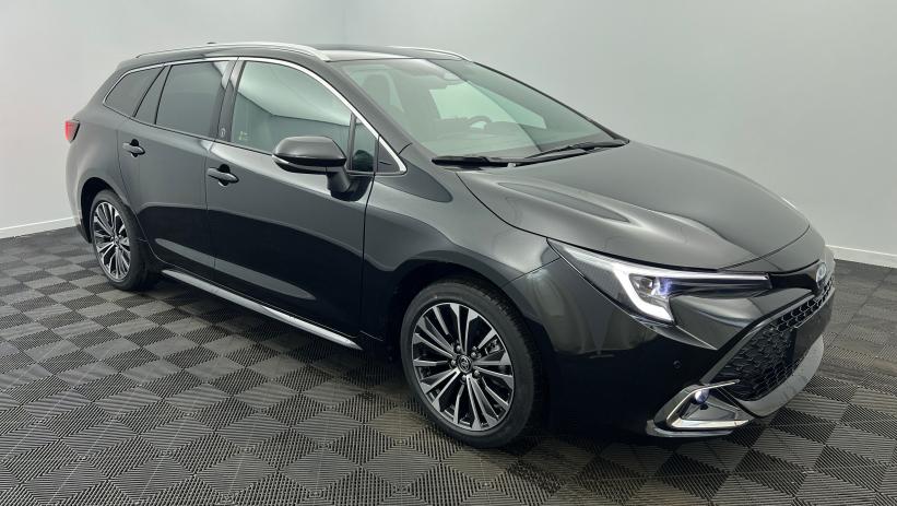 Aperçu du véhicule : Hybride 140ch Design Noir Intense avec 2250€ d'équipements inclus