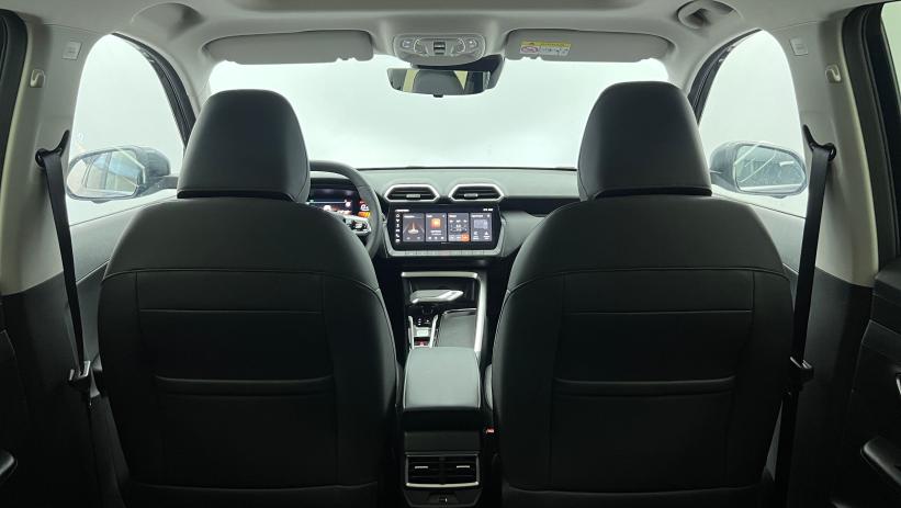 Aperçu du véhicule : 1.5 L Hybrid+ 197 ch Toit panoramique ouvrant Luxury Pebble Black avec 650€ d'équipements inclus