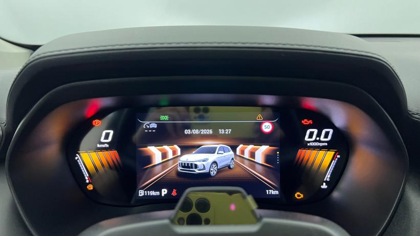Aperçu du véhicule : 1.5 L Hybrid+ 197 ch Toit panoramique ouvrant Luxury Pebble Black avec 650€ d'équipements inclus