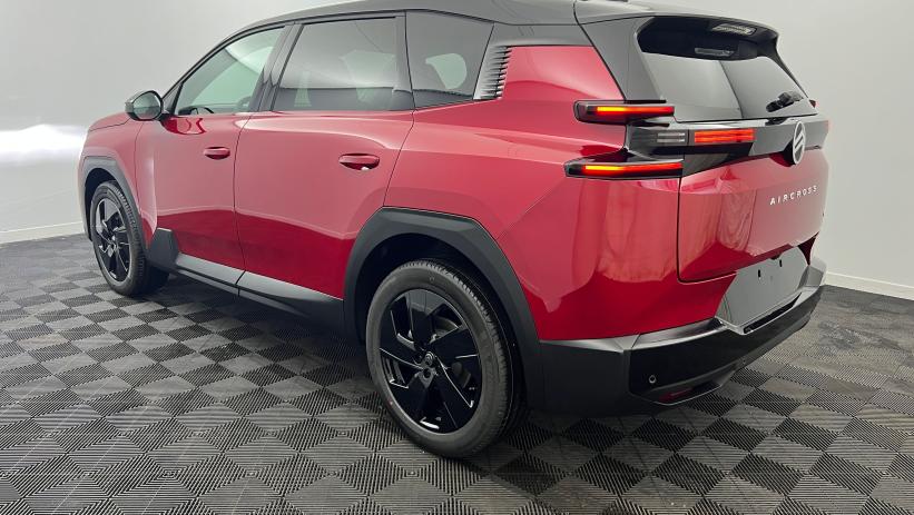 Aperçu du véhicule : Nouveau Hybrid 145 ch e-DCS6 Plus Rouge Rubis - Toit Noir Perla Nera avec 1550€ d'équipements inclus