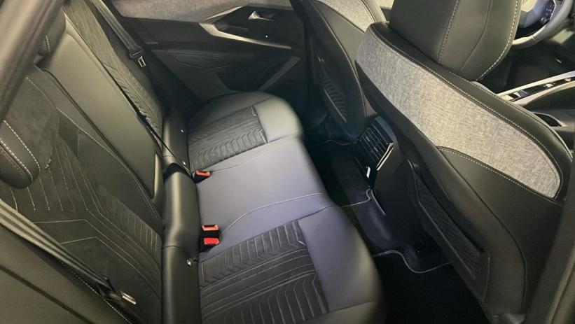 Aperçu du véhicule : Hybrid 145 e-DCS6 GT