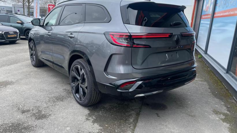 Aperçu du véhicule : ESPRIT ALPINE E-TECH FULL HYBRIDE 200CV BV CVT 7 PLACES + TOIT EN VERRE PANORAMIQUE + NEUF 0KM