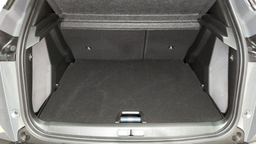 Aperçu du véhicule : 2008 Hybrid 136 e-DCS6 GT
