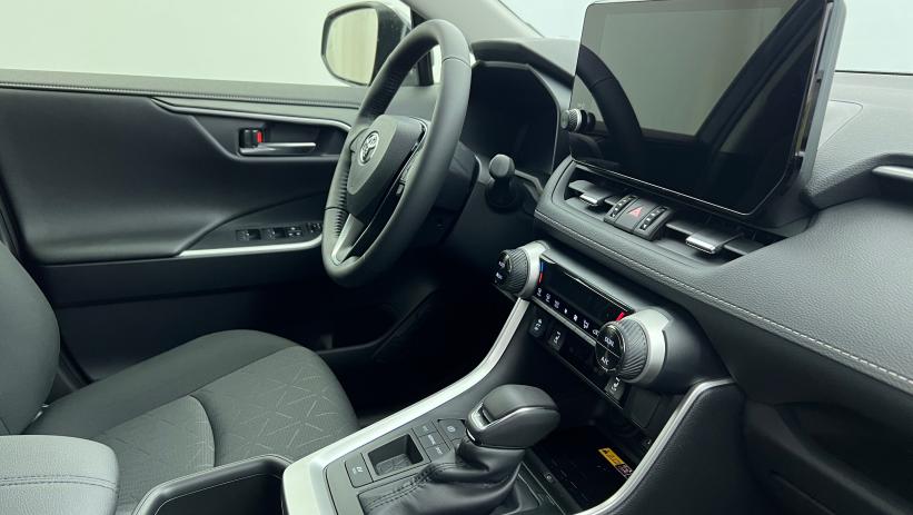 Aperçu du véhicule : Hybride 218 ch 2WD Dynamic Bleu de Prusse avec 2850€ d'équipements inclus