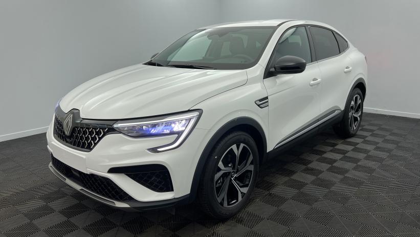 Aperçu du véhicule : E-Tech full hybrid 145 Techno Blanc