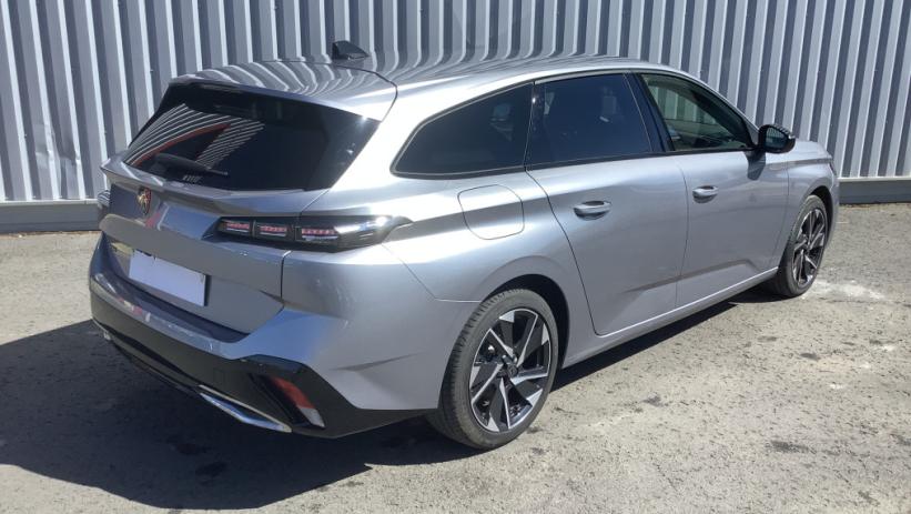 Aperçu du véhicule : 308 SW Hybrid 145 e-DCS6 Allure