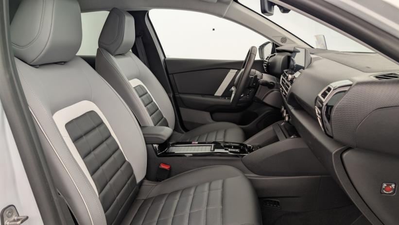 Aperçu du véhicule : 1.2 Hybride 136ch Max e-DCS6