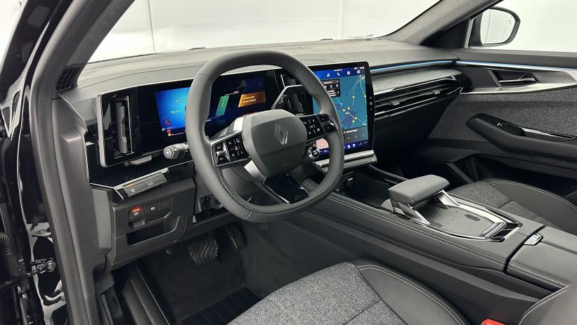 Aperçu du véhicule : VI E-Tech full hybrid 200ch Techno