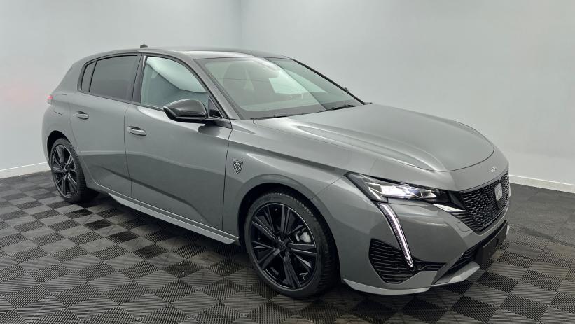 Aperçu du véhicule : BlueHDi 130ch S&S EAT8 GT GT Gris Selenium avec 4500€ d'équipements inclus