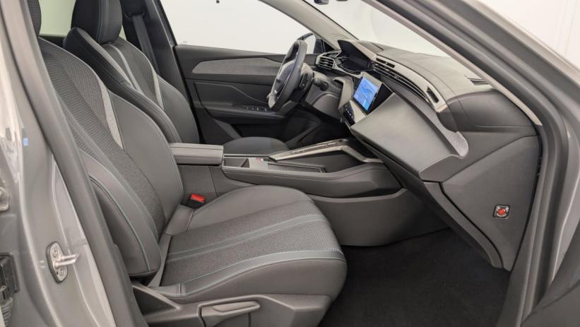 Aperçu du véhicule : PHEV 180 e-EAT8 Allure