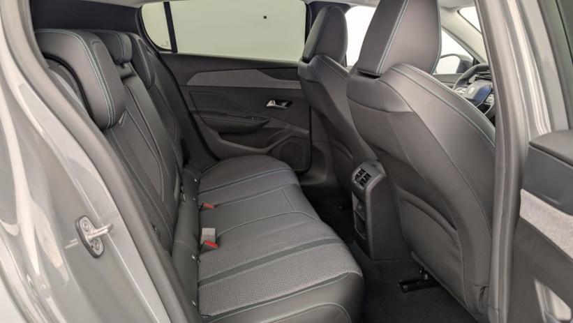 Aperçu du véhicule : PHEV 180 e-EAT8 Allure