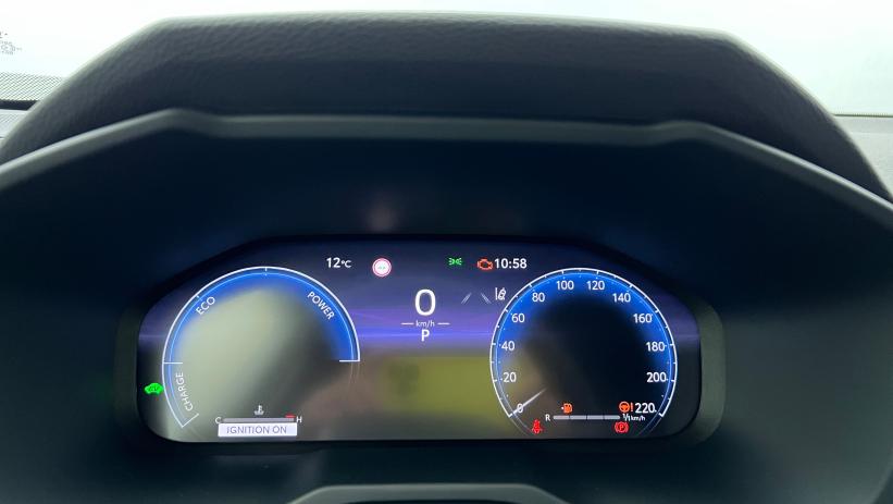 Aperçu du véhicule : Hybride 218 ch 2WD Dynamic Bleu de Prusse avec 2850€ d'équipements inclus