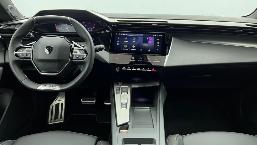 Aperçu du véhicule : BlueHDi 130ch S&S EAT8 GT Bleu Obsession avec 3600€ d'équipements inclus