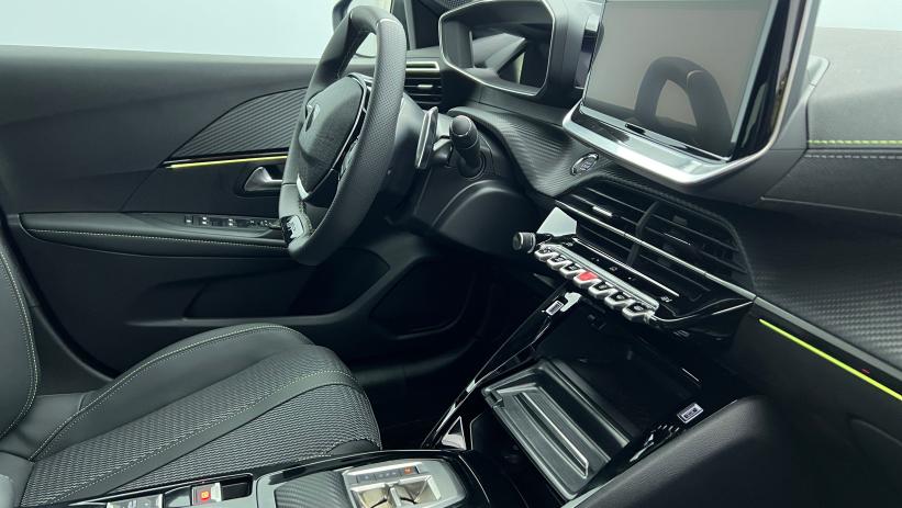 Aperçu du véhicule : Nouvelle Hybrid 145 e-DCS6 GT Bleu Vertigo avec 2100€ d'équipements inclus