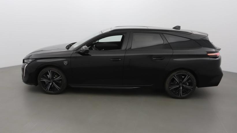 Aperçu du véhicule : 1.2 HYBRID 136CH GT E-DCS6