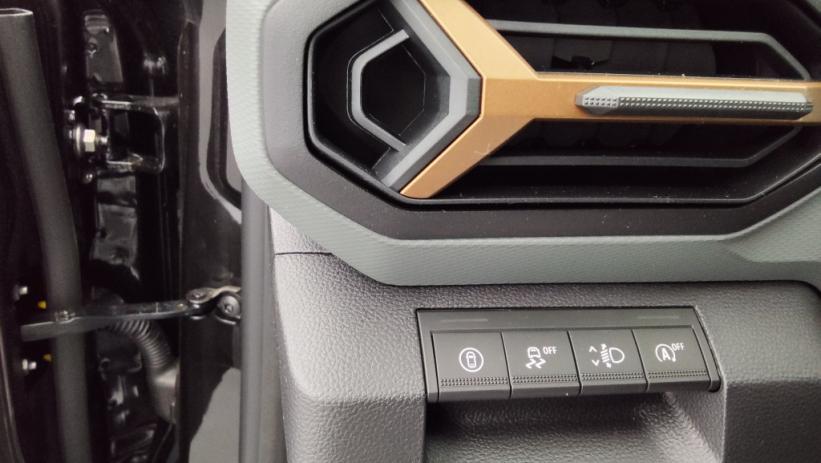 Aperçu du véhicule : 1.2 TCE MILD HYBRID 130CH EXTREME 4X4
